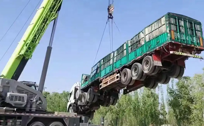 通榆道路脱困救援案例
